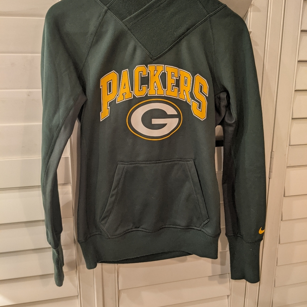 Green Bay Packers Therma Fit Hoodie in Small